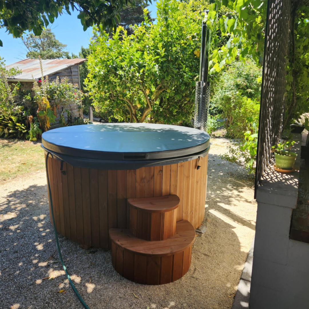 Wood-Fired Hot Tub Luxe