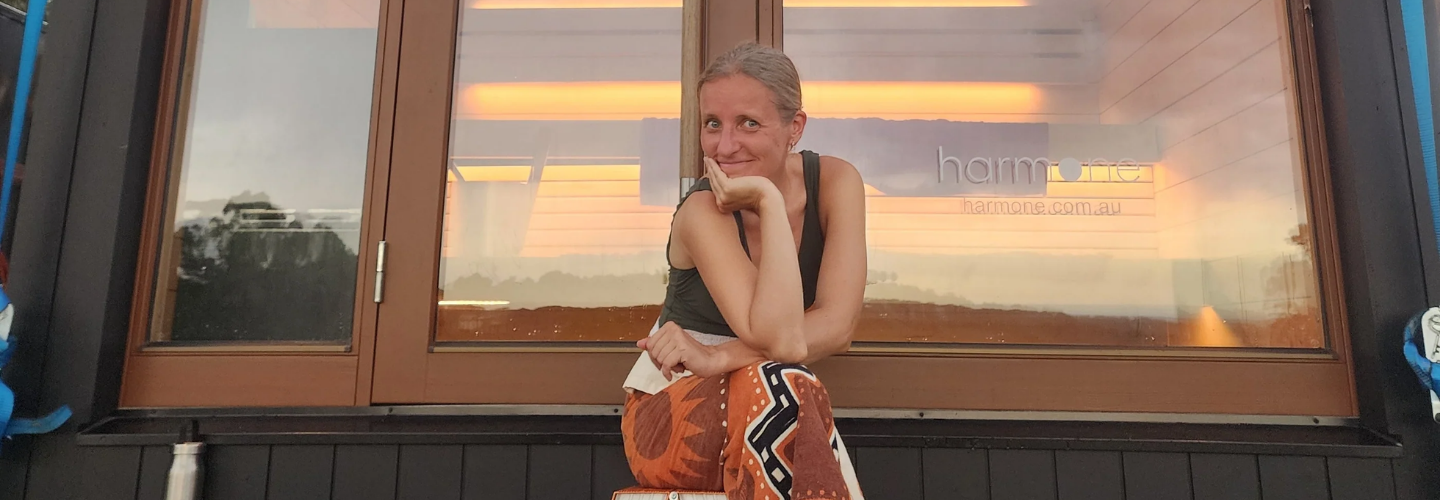 Harmone Sauna on Wheels: Jumping into the Sauna  with Industry Leaders