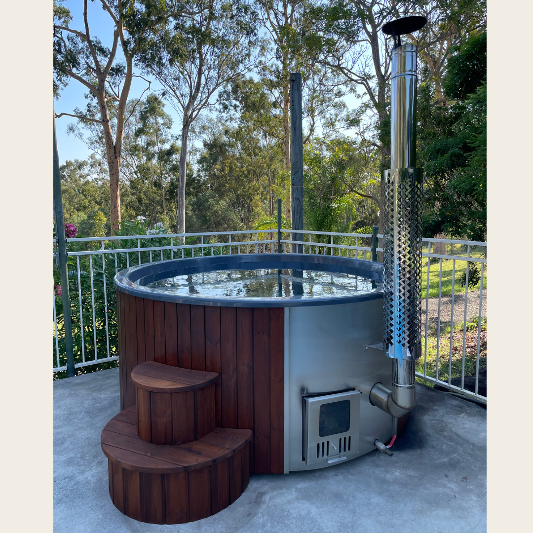 Wood-Fired Hot Tub 'Luxe'